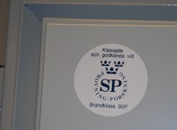 Brannsafe fra Nordic Safe med kode og nøkkel, 59cm bredde, 120cm høyde, pent brukt