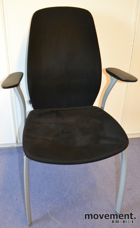 Kinnarps konferansestol, Plus 375 i sortcomfort, pent brukt 1 stk Kinnarps Plus 375 stol konferansestol BRUKTE