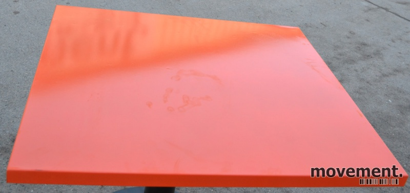 Solgt!Fast plate i orange stål til - 1 / 9