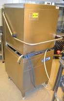 Oppvaskmaskin for storkjøkken fra Meiko, mod DV80T Hettevasker for 230Volt 3fas, pent brukt