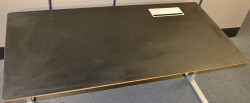Montana DJOB 180x90cm rektangulær bordplate i sort linoleum, pent brukt