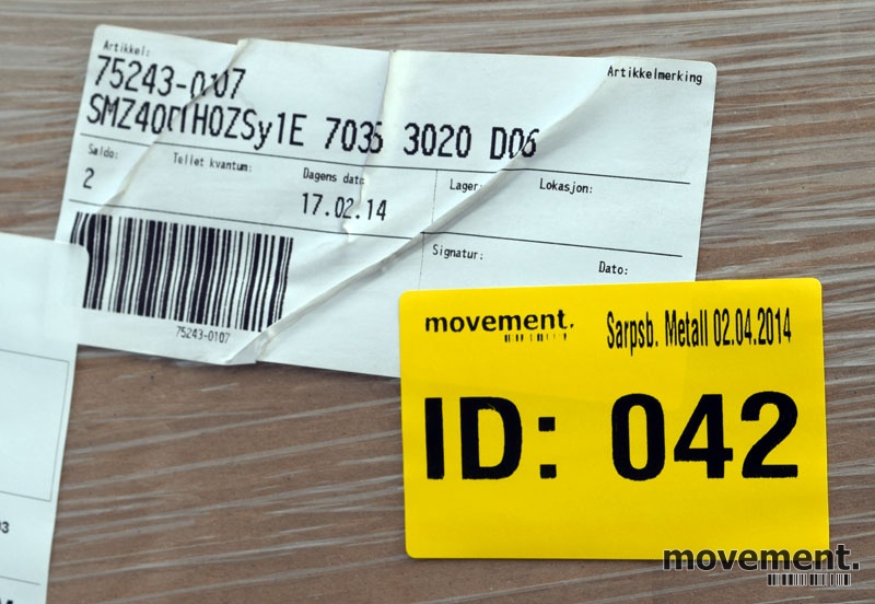 Solgt!Garderobeskap i stål, 2 rom / Z-dør - 2 / 2