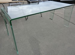 Elegant møtebord / skrivebord i glass, pent brukt
