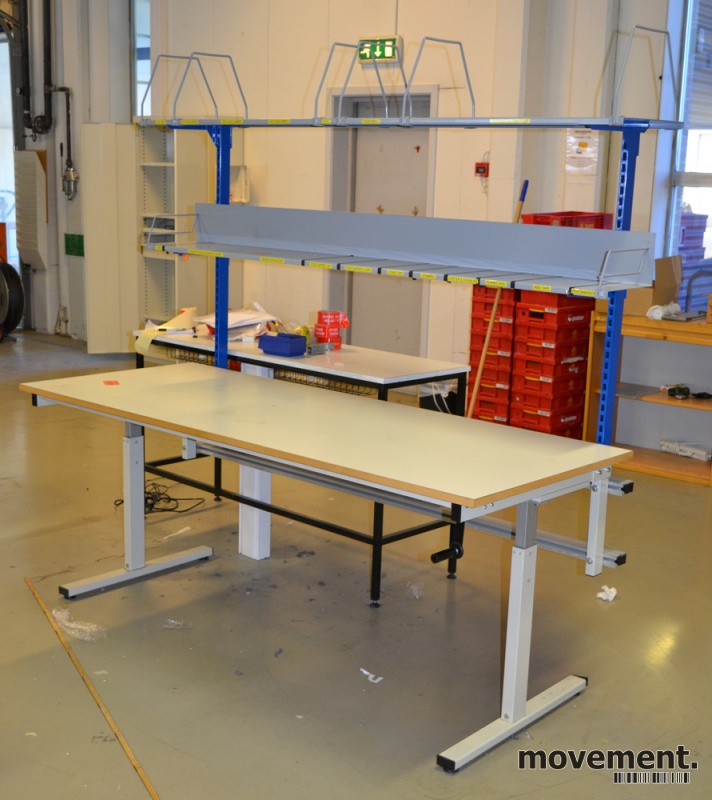 Solgt!Pakkedisk / pakkebord med hylle i - 2 / 3