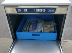 Electrolux WT30E underbenk oppvaskmaskin i rustfritt for storkjøkken, FABRIKKNY 2011-modell