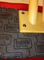 Stokke Balans - Ergonomisk balansestol / knestol i bøk / rødt ullstoff, pent brukt