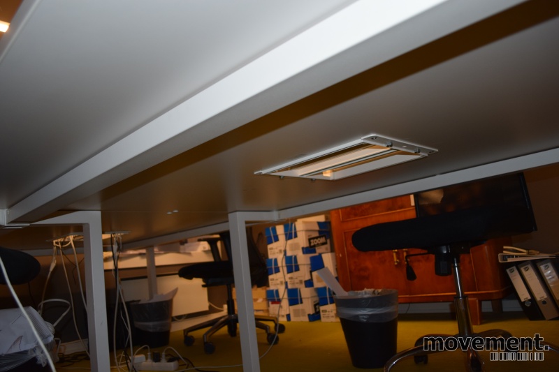 Solgt!Vitra stort design-skrivebord for 4 - 8 / 12