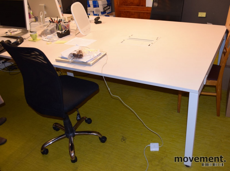 Solgt!Vitra stort design-skrivebord for 4 - 3 / 12