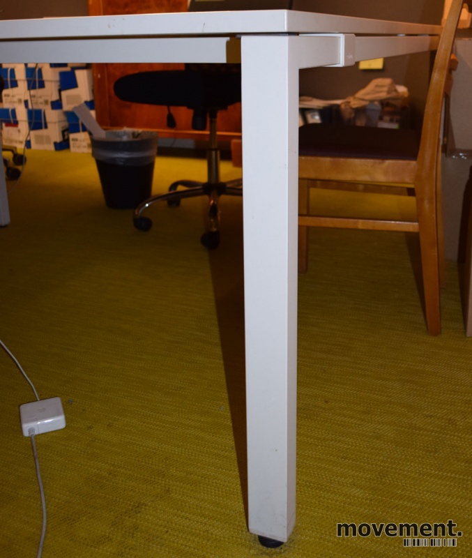 Solgt!Vitra stort design-skrivebord for 4 - 7 / 12