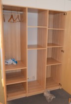 IKEA Pax garderobeskap, bjerk stamme med bjerk dør, bredde 150cm, høyde 200cm, pent brukt