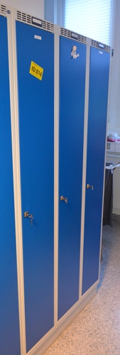 Solgt!Garderobeskap i stål fra Blika, - 2 / 5