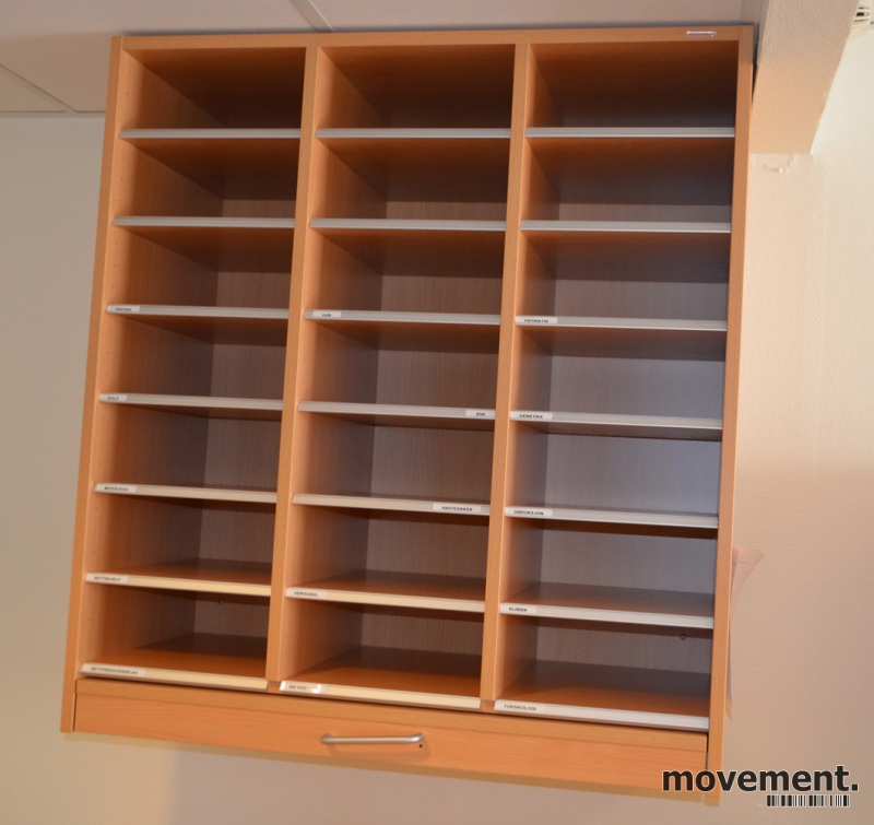 Solgt!Posthylle / sorteringshylle for - 1 / 2