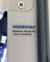 Modulvegger i hvitt / glass fra Moelven, diverse bredder, 256,5cm høyde, pent brukte