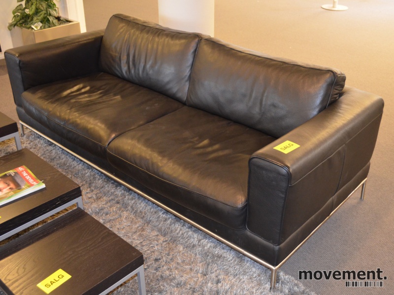 Solgt!3-seter sofa i sort skinn fra IKEA, - 1 / 2