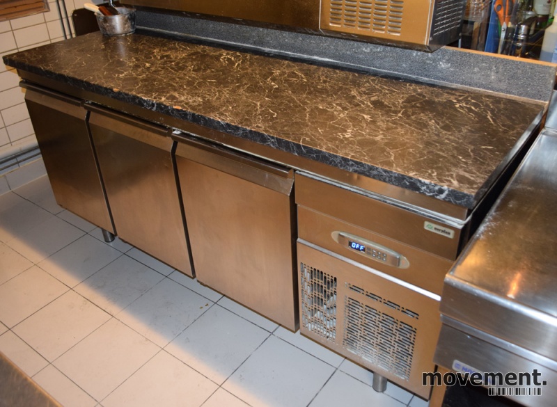 Solgt!Kjølebenk fra Norplan med pizzabenk - 1 / 7