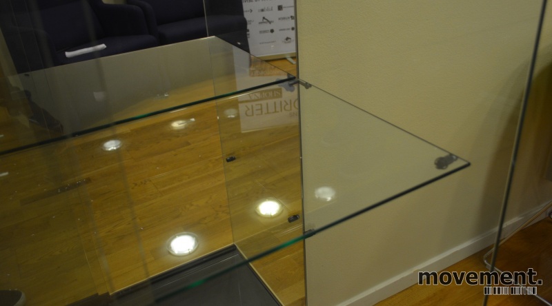 Solgt!Glasskap / glassmonter med speil i - 3 / 4