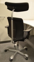 Håg H05 5300 kontorstol med nakkepute og armlene, nytrukket i sort