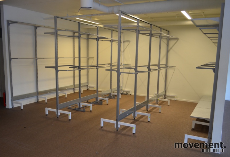 Solgt!Butikkinnredning / hyllesystem til - 1 / 8