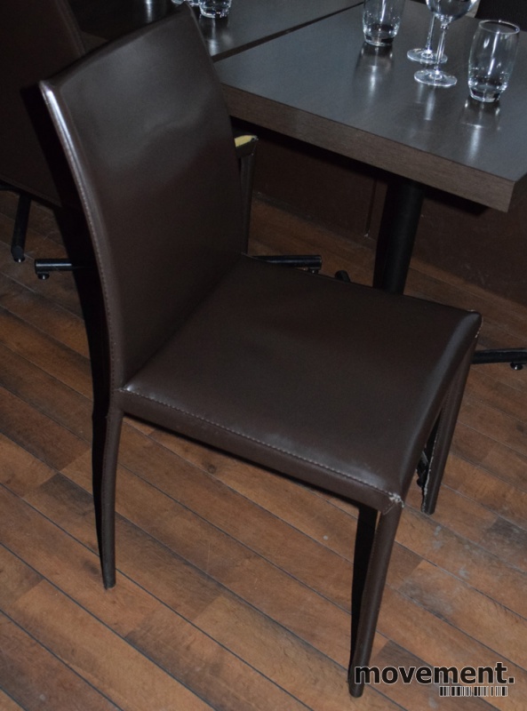 Stol for kafe restaurant i bruntkunstskinn, pent brukt Stoler til kaferestaurant, solide ikirsebær grått, brukt