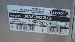 Unox XV303G kombidamper, 400V, kompakt ovn for plassering på benk, pent brukt