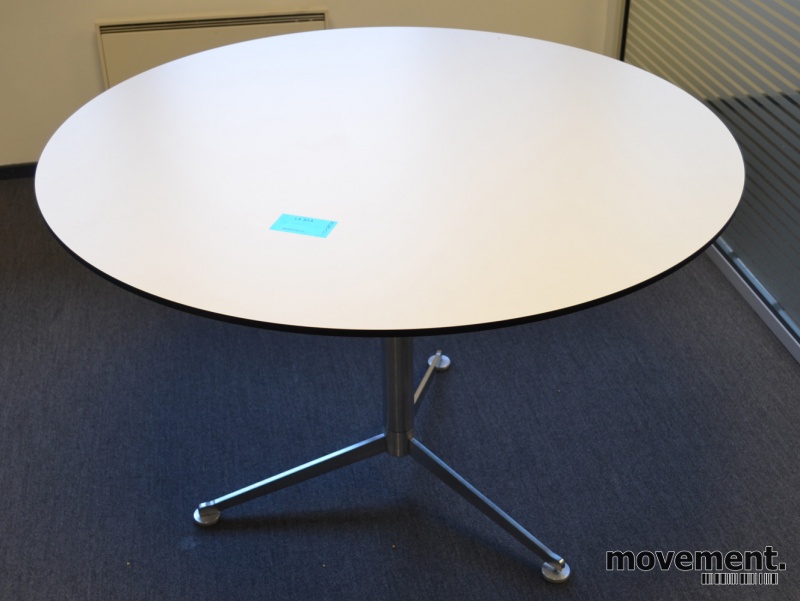 Solgt!Lekkert rundt møtebord / spisebord - 1 / 2