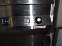 Varmebad / vannbad / serveringsdisk / buffet i rustfritt stål på stativ, 140cm bredde / 3GN, pent brukt