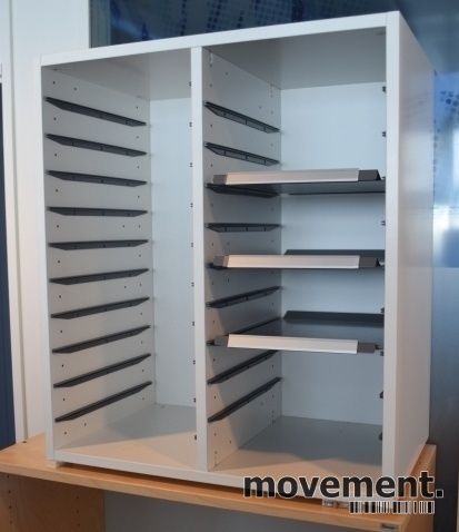 Solgt!Posthylle i hvitt med 19 hyller og - 1 / 5