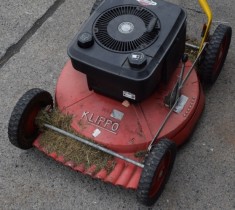 Gressklipper: Klippo-klipper med Briggs & Stratton 3,5HP,  god stand