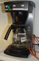 Proff kaffetrakter fra Brewmatic, komplett med filterholder og kolbe, manuell vannpåfylling, brukt
