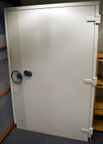 Stor brannsafe / brannskap for dokumenter fra Rosengrens, 128cm bredde, 192,5cm høyde, pent brukt