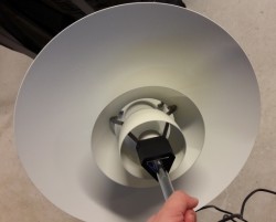 Bordlampe: Louis Poulsen PH 4/3, pent brukt