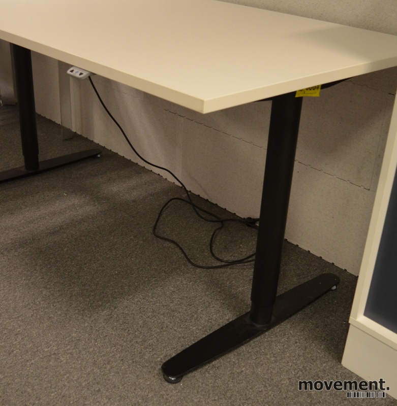 Solgt!Skrivebord med elektrisk hevsenk - 3 / 4