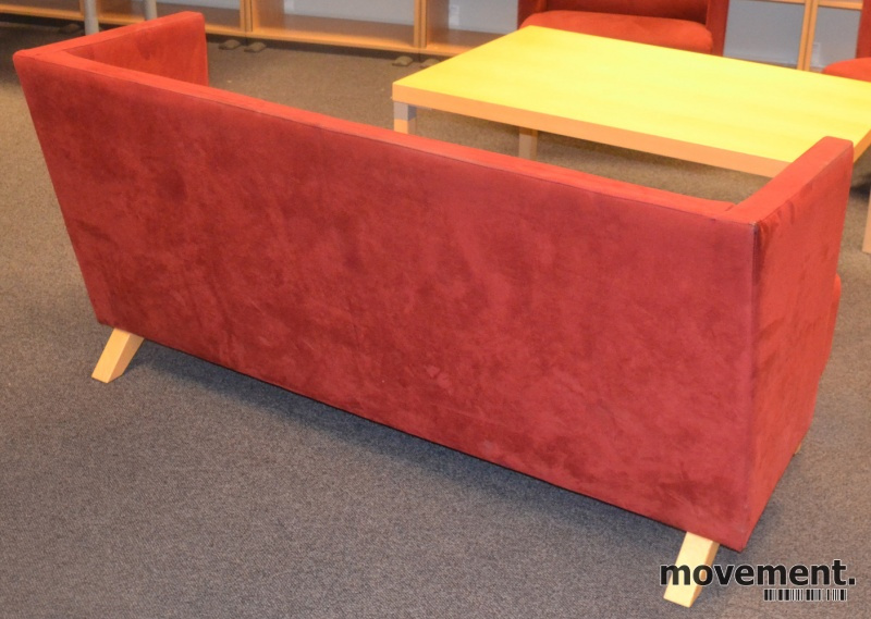 Solgt!Loungesofa: 3-seter sofa i rødt - 2 / 3