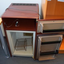 Minikjøleskap / Retro minibar fra Electrolux, 42cm bredde, 77,5cm høyde, pent brukt