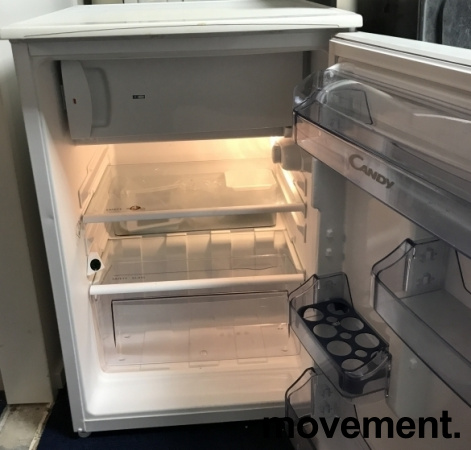 Lite kjøleskap med frys