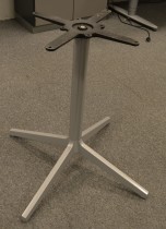 Understell / bordben i grålakkert stål fra Pedrali, høyde 73cm, pent brukt