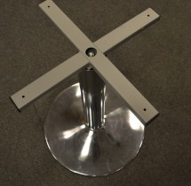 Understell / bordben i krom, høyde 72cm+plate, pent brukt