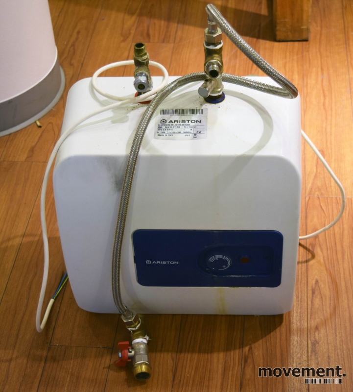 Solgt!Liten 10L varmtvannsbereder, - 1 / 3