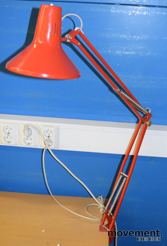 Vintage Luxo lampe i rødt, L 1P,original arkitektlampe med Retro Luxo L 1P arkitektlampe | Norsk vintage design | FINN.no
