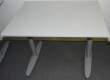 Solgt!Kinnarps T-serie kompakt skrivebord - 2 / 3