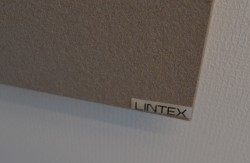 Oppslagstavle / korktavle i grått fra Lintex, frameless, 80x120cm, pent brukt