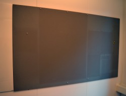 Oppslagstavle / korktavle i stoff fra Lintex, frameless, 200x120cm, pent brukt
