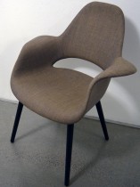 Vitra Organic conference chair, design: Charles Eames & Eero Saarinen, gråbrunt stoff, ben i sort eik, pent brukt