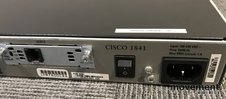Solgt!Cisco 1841 Router, V03, med 2xADSL - 2 / 6