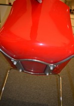 Arper Catifa 46, stablebar design-stol i plast/krom, Hvit/Rød, pent brukt