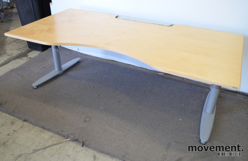 Kinnarps T serie skrivebord i bjerk,180x90cm, innsving Kinnarps skrivebord Serie (T) |