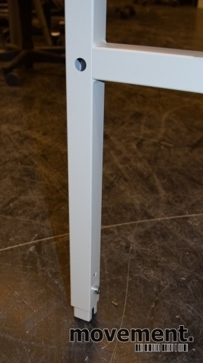 Solgt!Solid arbeidsbord / arbeidsbenk med - 3 / 3