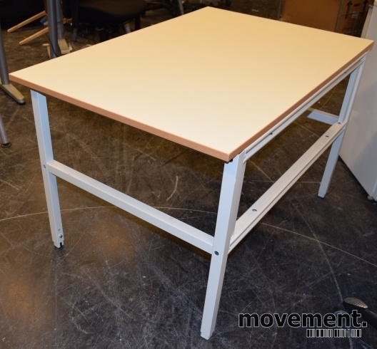 Solgt!Solid arbeidsbord / arbeidsbenk med - 2 / 3