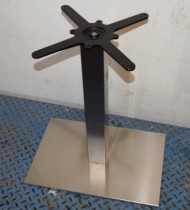 Søyle / søylefot med rektangulær fotplate i satinert stål for møtebord, 60x40cm base, H=70,5, pent brukt