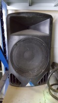 Aktive PA-Høyttalere, 4 stk selges samlet, bl.a. 1 stk JBL Eon 515XT, Delehøyttaler/rep.objekter